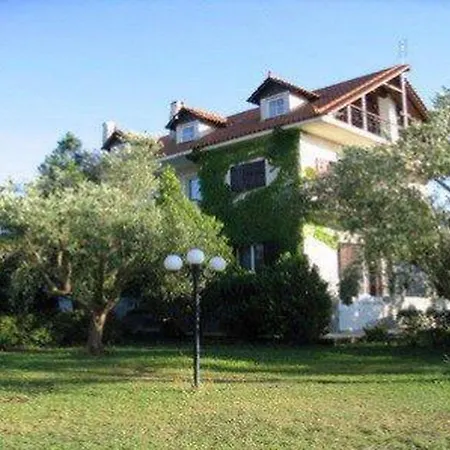 Villa Georgina * Korakokhórion